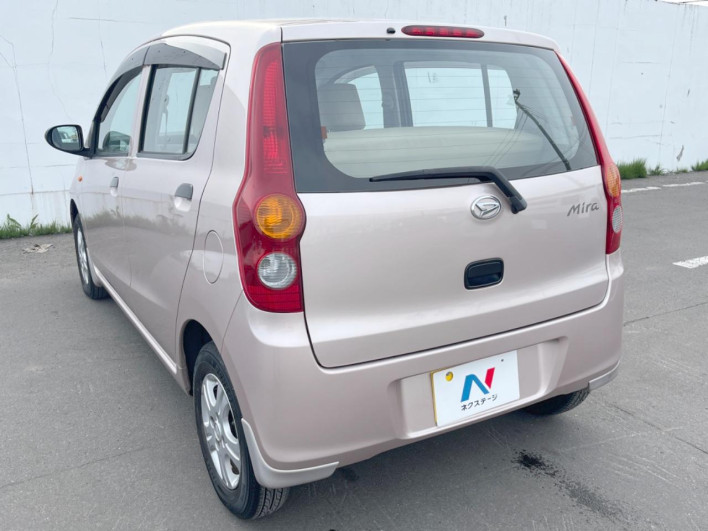 2014 Daihatsu Mira DBA-L285S (UW-6a20ec8c1b2d3)[28]