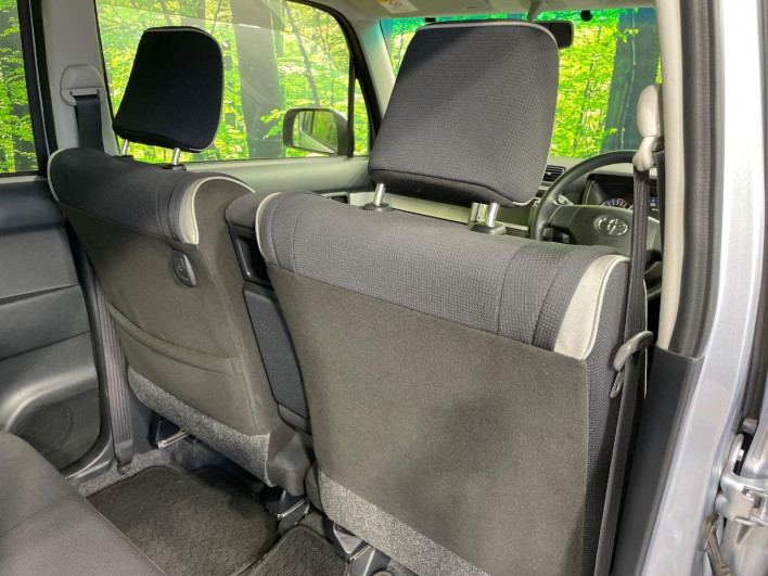 2013 Toyota Pixis Space DBA-L575A (UW-6a20ec8e26edc)[22]
