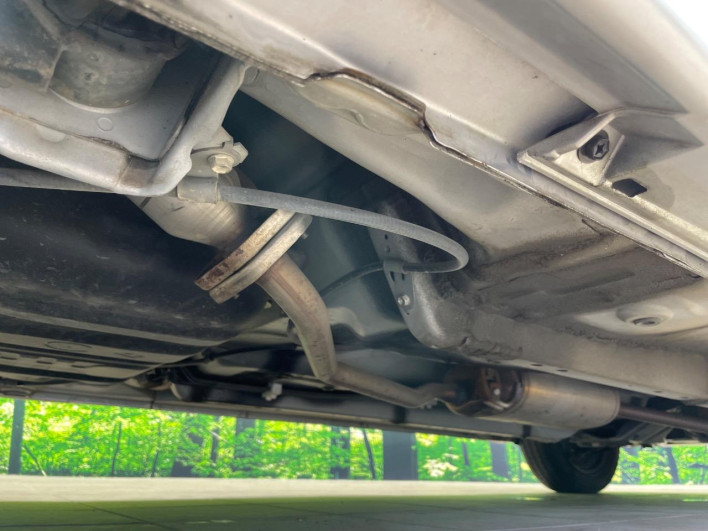 2013 Toyota Pixis Space DBA-L575A (UW-6a20ec8e26edc)[24]