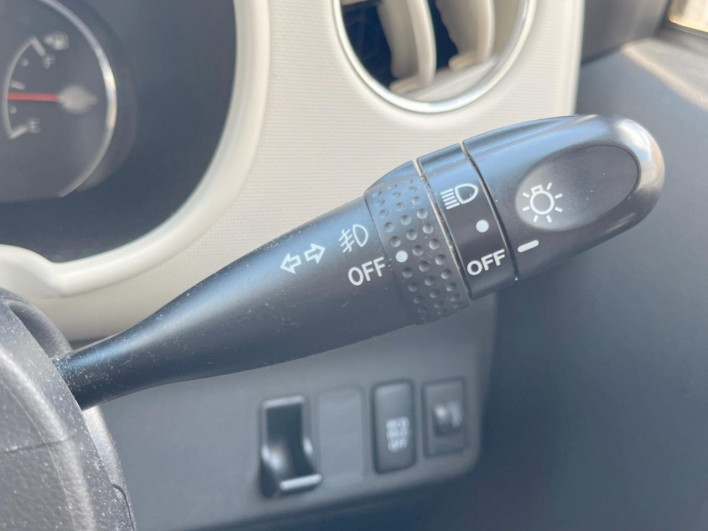 2014 Daihatsu Mira Cocoa DBA-L675S (UW-6a20ec905c518)[12]