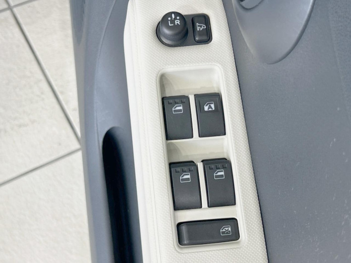 2015 Daihatsu Mira Cocoa DBA-L675S (UW-6a20ec909d75c)[26]