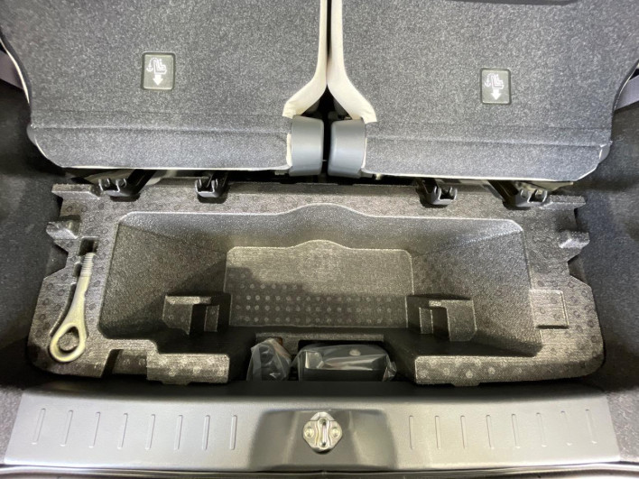 2015 Daihatsu Cast DBA-LA250S (UW-6a20ec9953efe)[15]
