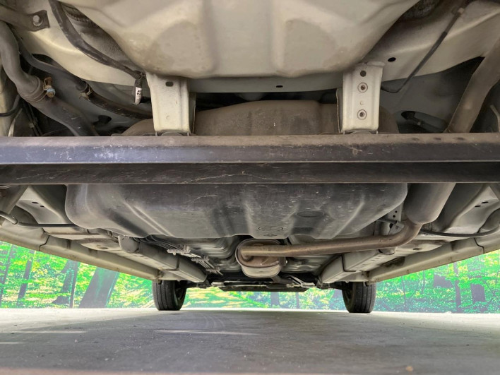 2012 Toyota Pixis Epoch DBA-LA300A (UW-6a20ec9bee81b)[10]