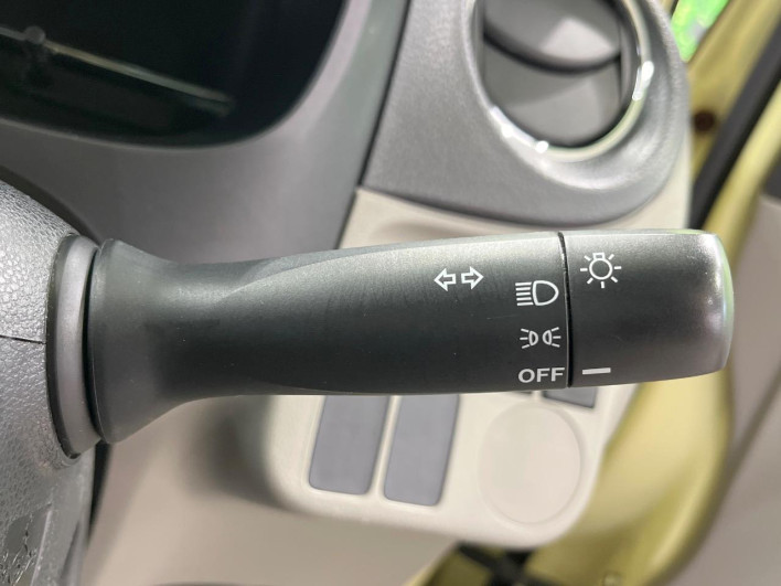 2012 Toyota Pixis Epoch DBA-LA300A (UW-6a20ec9bee81b)[22]