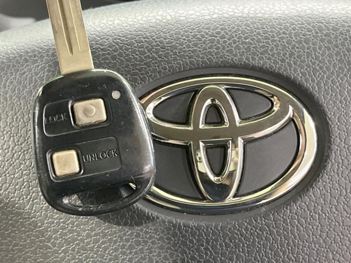 2012 Toyota Pixis Epoch DBA-LA300A (UW-6a20ec9bee81b)[21]
