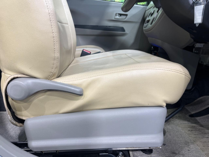 2012 Daihatsu Mirai Ease DBA-LA300S (UW-6a20ec9c427f1)[27]