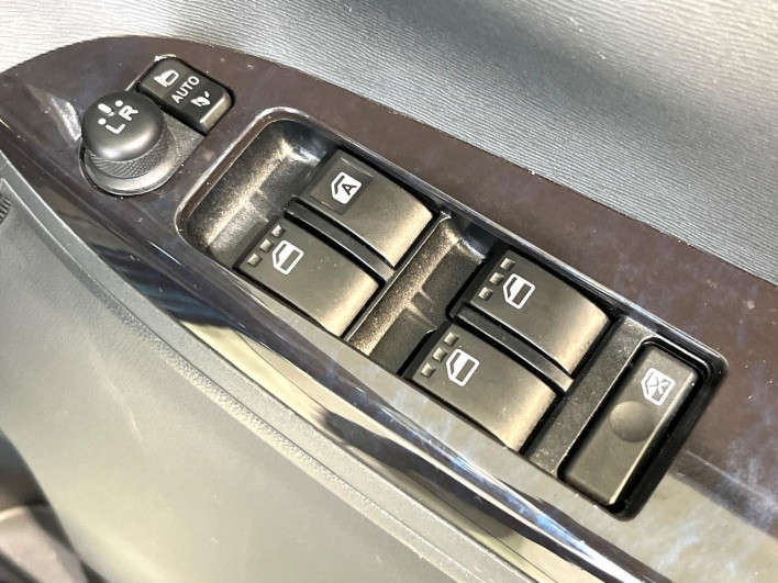 2019 Daihatsu Tanto DBA-LA600S (UW-6a20eca61accb)[17]