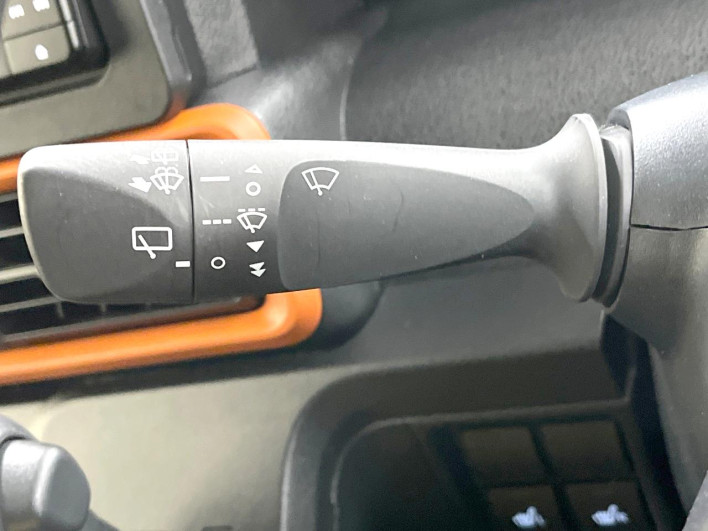 2022 Daihatsu Tanto 5BA-LA650S (UW-6a20ecab56ee6)[21]
