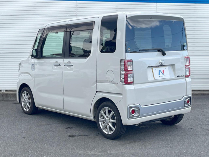 2016 Daihatsu Wake DBA-LA700S (UW-6a20ecb34b60e)[28]