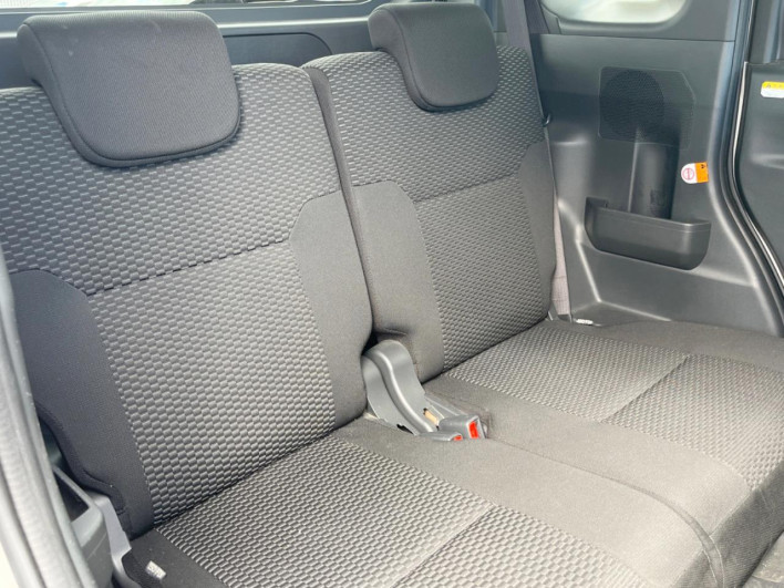 2016 Daihatsu Wake DBA-LA700S (UW-6a20ecb34b60e)[15]