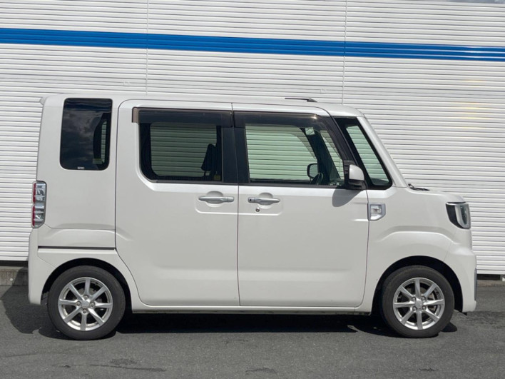 2016 Daihatsu Wake DBA-LA700S (UW-6a20ecb34b60e)[13]