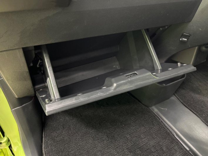 2018 Daihatsu Wake DBA-LA700S (UW-6a20ecb3d64e4)[10]