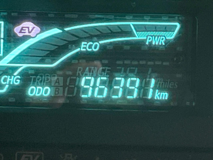 2013 Toyota Aqua DAA-NHP10 (UW-6a20ed384bc6d)[2]
