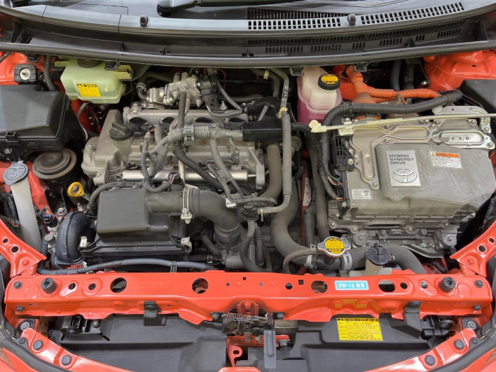 2014 Toyota Aqua DAA-NHP10 (UW-6a20ed389667c)[4]