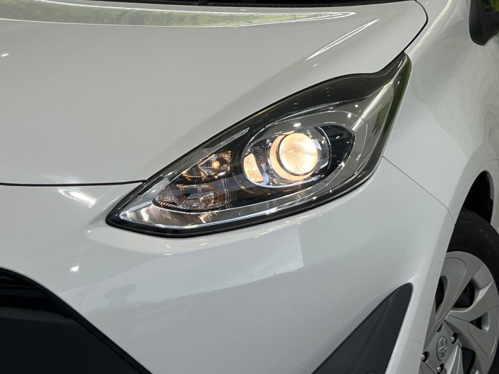 2021 Toyota Aqua 6AA-NHP10 (UW-6a20ed3cd02ea)[21]
