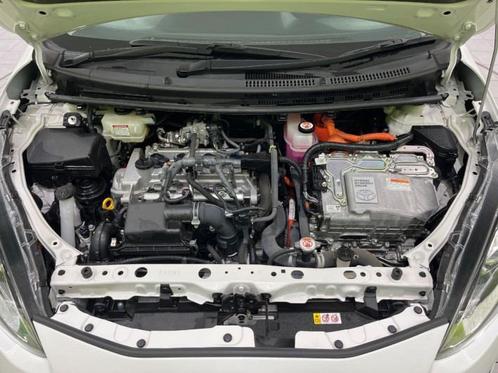 2021 Toyota Aqua 6AA-NHP10 (UW-6a20ed3cd02ea)[7]