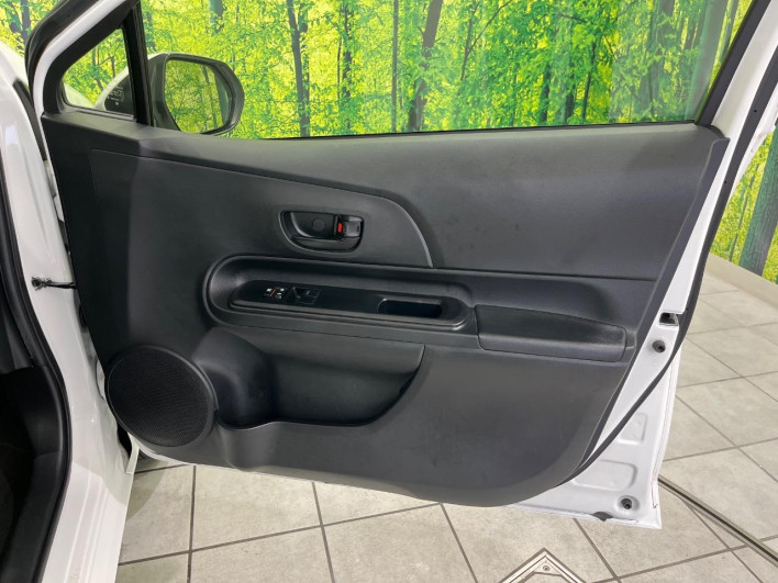 2021 Toyota Aqua 6AA-NHP10 (UW-6a20ed3cd02ea)[8]