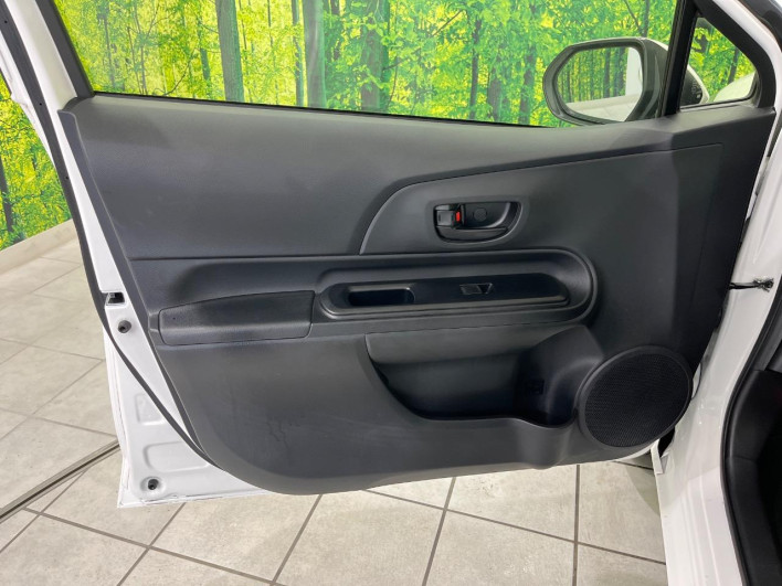 2021 Toyota Aqua 6AA-NHP10 (UW-6a20ed3cd02ea)[4]