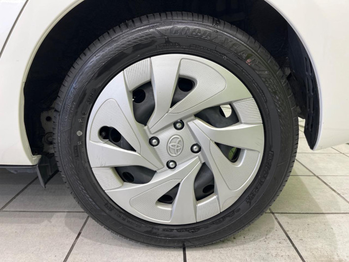 2021 Toyota Aqua 6AA-NHP10 (UW-6a20ed3cd02ea)[17]