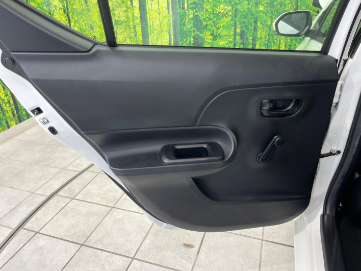 2021 Toyota Aqua 6AA-NHP10 (UW-6a20ed3cd02ea)[5]