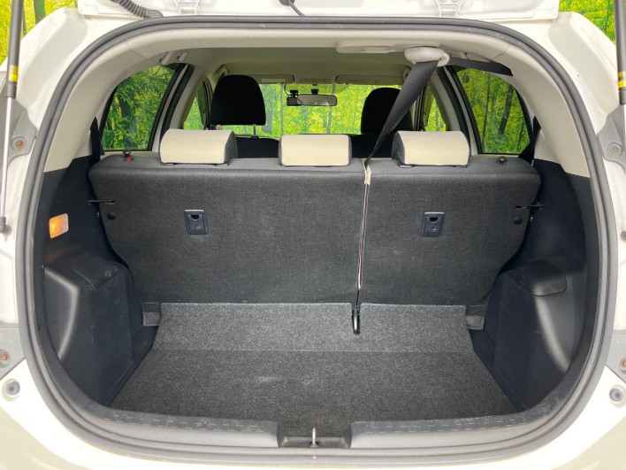 2012 Toyota Aqua DAA-NHP10 (UW-6a20ed3d5b5bb)[24]