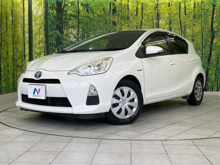 2012 Toyota Aqua DAA-NHP10 (UW-6a20ed3d5b5bb)[0]