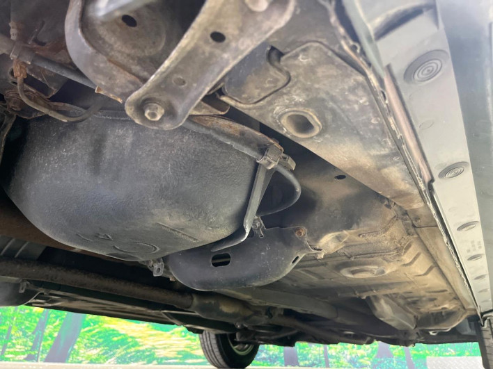 2015 Toyota Vitz DBA-NSP135 (UW-6a20ed475f408)[9]