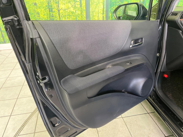 2016 Toyota Sienta DBA-NSP170G (UW-6a20ed4857e60)[13]