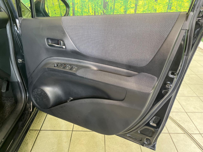 2016 Toyota Sienta DBA-NSP170G (UW-6a20ed4857e60)[22]