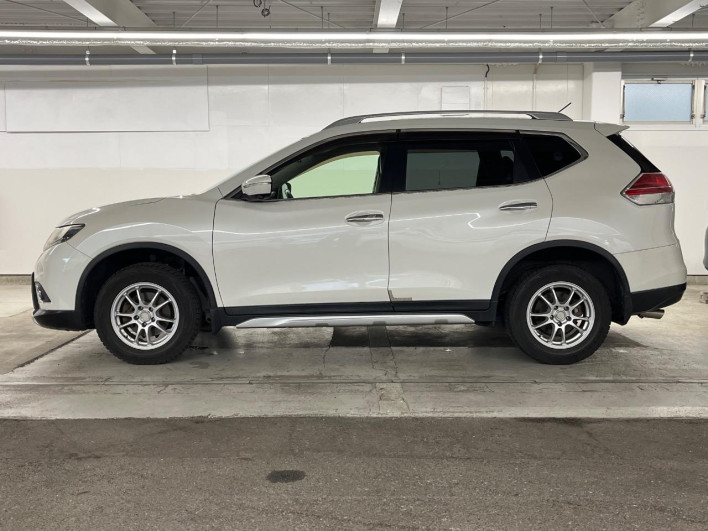 2014 Nissan X-Trail DBA-NT32 (UW-6a20ed4c1a553)[5]