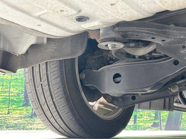 2013 Nissan Elgrand DBA-PE52 (UW-6a20ed520f31d)[27]
