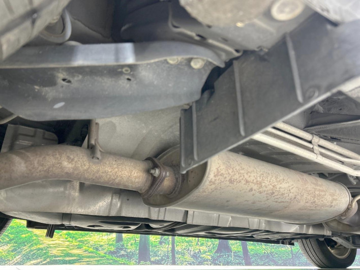 2013 Nissan Elgrand DBA-PE52 (UW-6a20ed520f31d)[25]