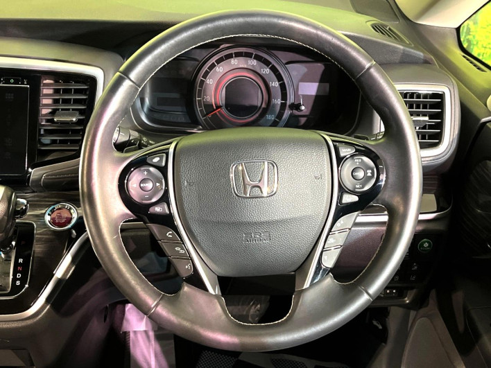 2015 Honda Odyssey DBA-RC1 (UW-6a20ed549180d)[6]