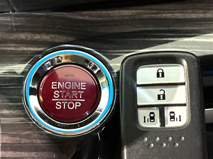 2015 Honda Odyssey DBA-RC1 (UW-6a20ed549180d)[18]