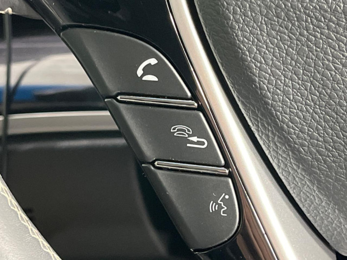 2016 Honda Odyssey Hybrid DAA-RC4 (UW-6a20ed56a8e7a)[22]