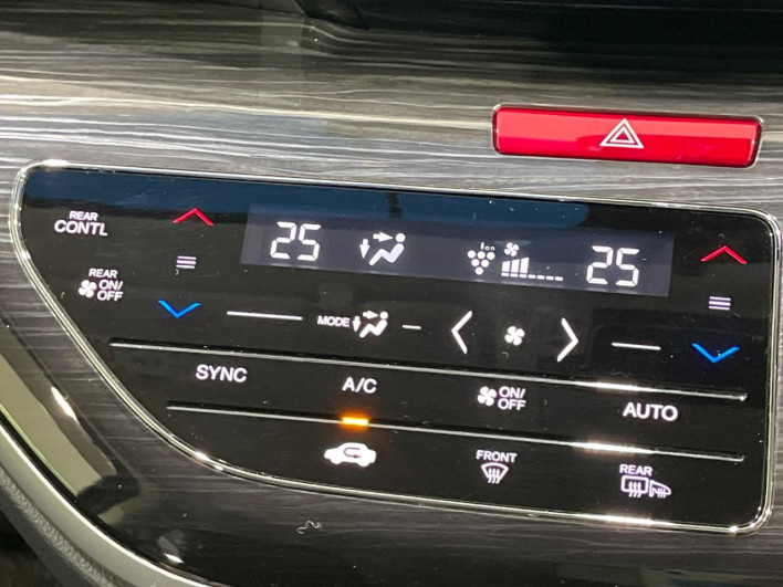 2016 Honda Odyssey Hybrid DAA-RC4 (UW-6a20ed56a8e7a)[18]