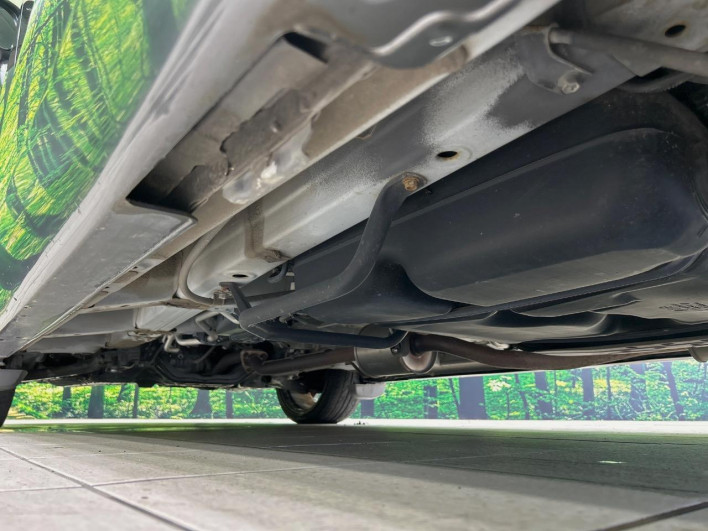 2012 Honda Step Wagon DBA-RK1 (UW-6a20ed57bf709)[25]
