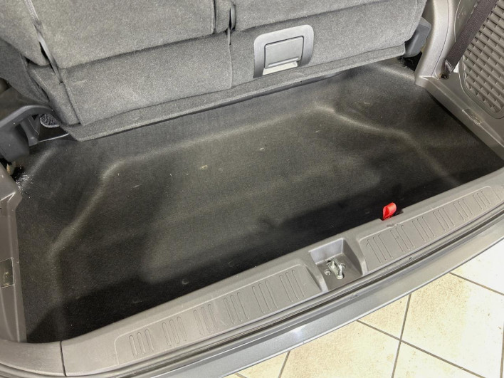 2012 Honda Step Wagon DBA-RK1 (UW-6a20ed57bf709)[20]