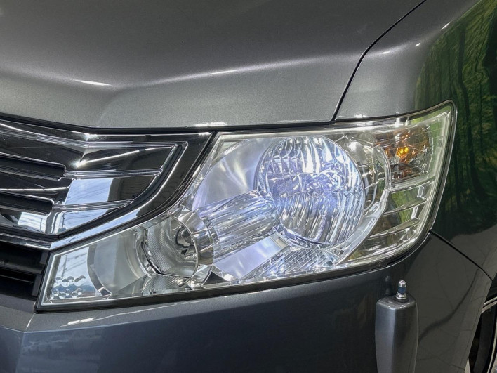 2012 Honda Step Wagon DBA-RK1 (UW-6a20ed57bf709)[7]
