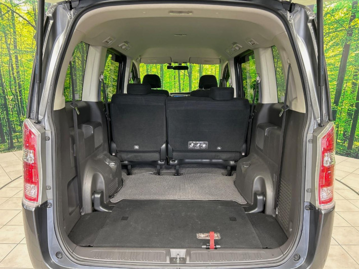 2012 Honda Step Wagon DBA-RK1 (UW-6a20ed57bf709)[18]
