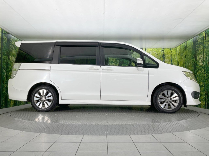 2012 Honda Stepwgn Spada DBA-RK5 (UW-6a20ed57ea25e)[19]