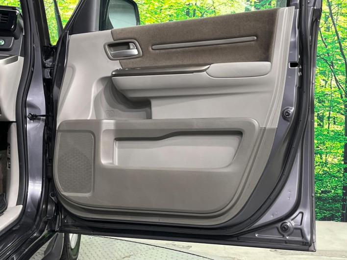 2015 Honda Step Wagon DBA-RP1 (UW-6a20ed59cabd8)[6]