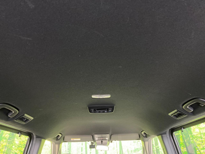 2022 Honda Step Wagon 6AA-RP8 (UW-6a20ed5c8b8bd)[22]