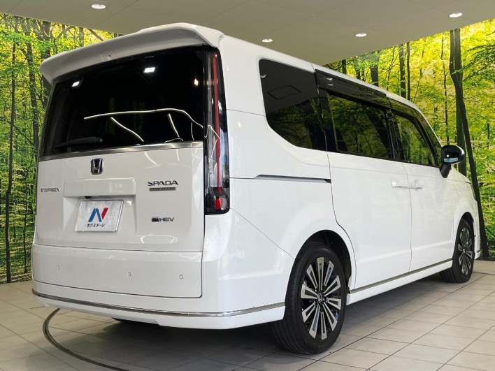 2023 Honda Step Wagon 6AA-RP8 (UW-6a20ed5cd7e5d)[15]