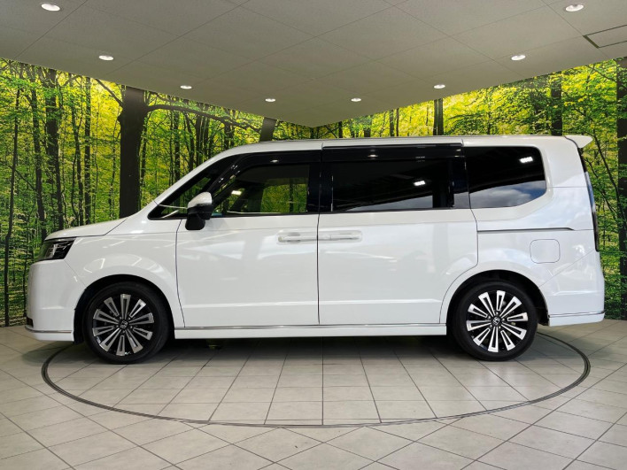 2023 Honda Step Wagon 6AA-RP8 (UW-6a20ed5cd7e5d)[18]