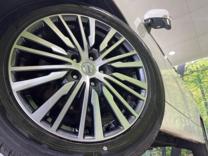 2019 Nissan Elgrand DBA-TE52 (UW-6a20ed7d86e5e)[12]