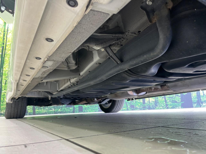 2019 Nissan Elgrand DBA-TE52 (UW-6a20ed7d86e5e)[22]