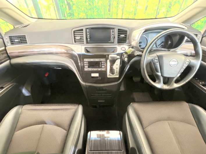2019 Nissan Elgrand DBA-TE52 (UW-6a20ed7d8ba8e)[13]