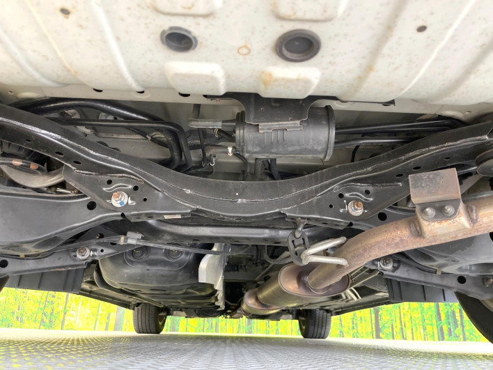 2019 Nissan Elgrand DBA-TE52 (UW-6a20ed7d8ba8e)[6]
