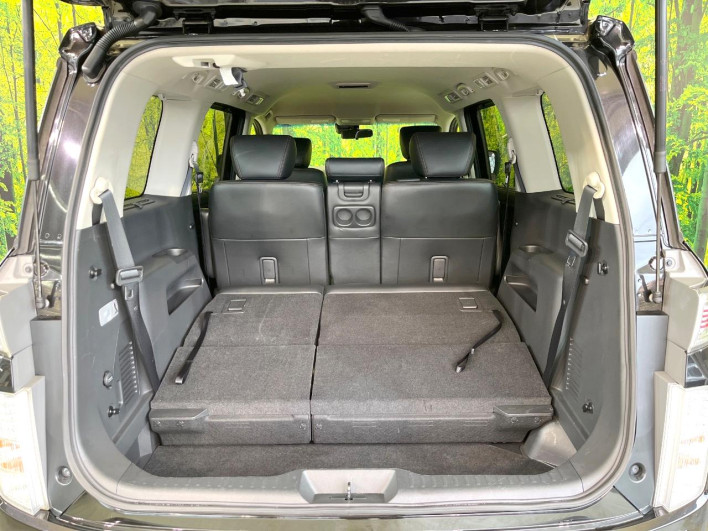 2019 Nissan Elgrand DBA-TE52 (UW-6a20ed7d8ba8e)[9]